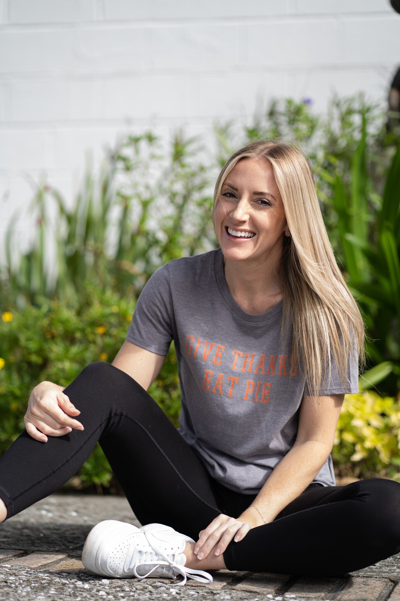 Give Thanks and Eat Pie Tee