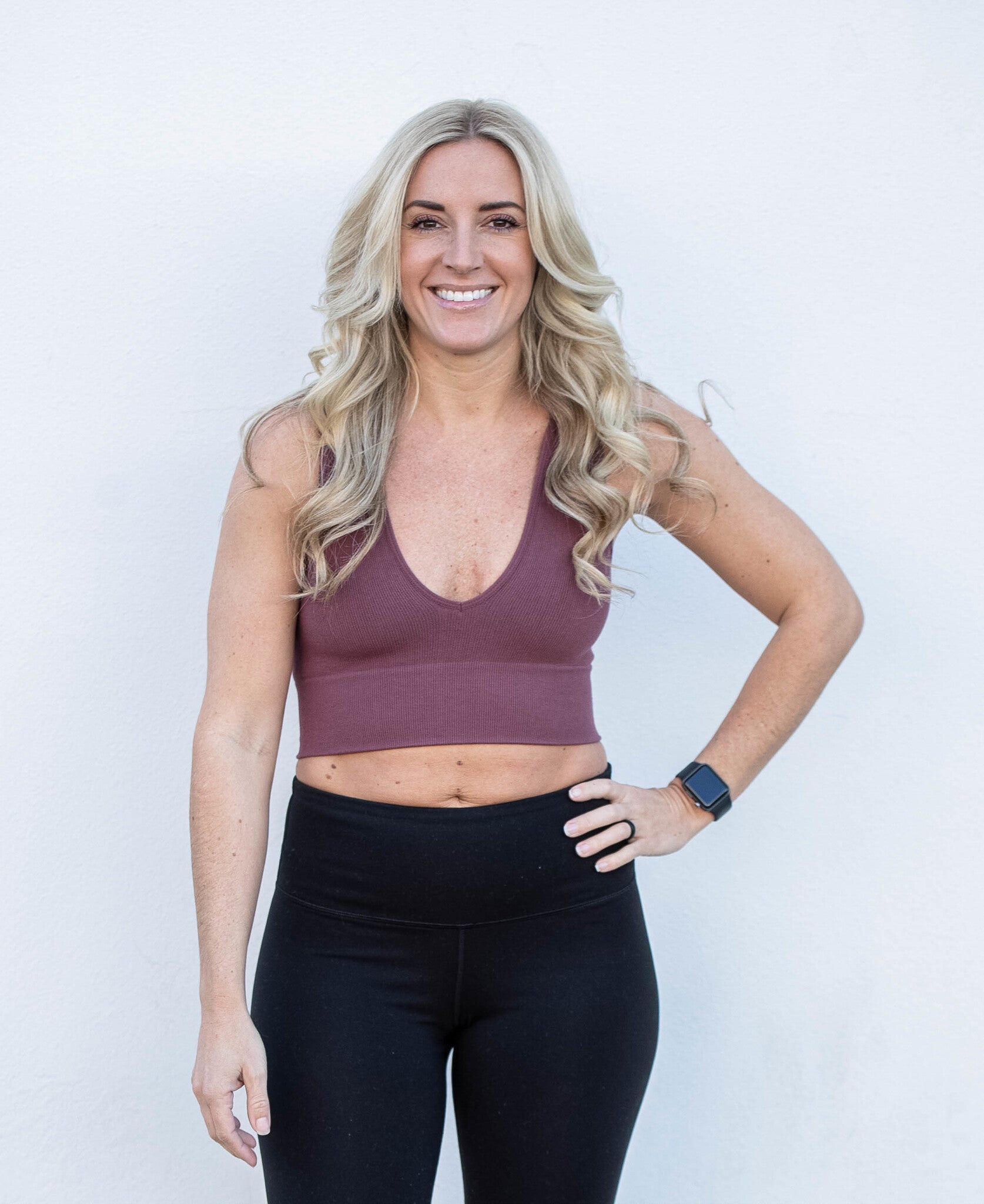 Seamless Ribbed Plunged Vneck Crop Top