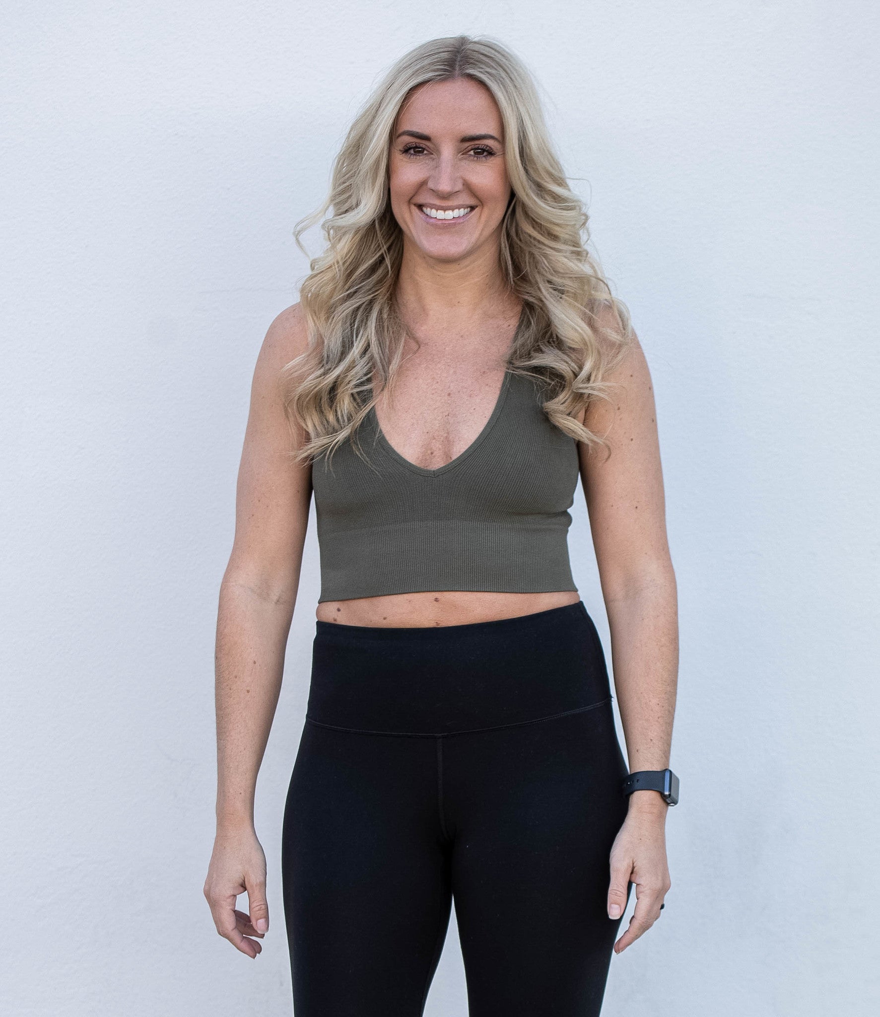 Seamless Ribbed Plunged Vneck Crop Top